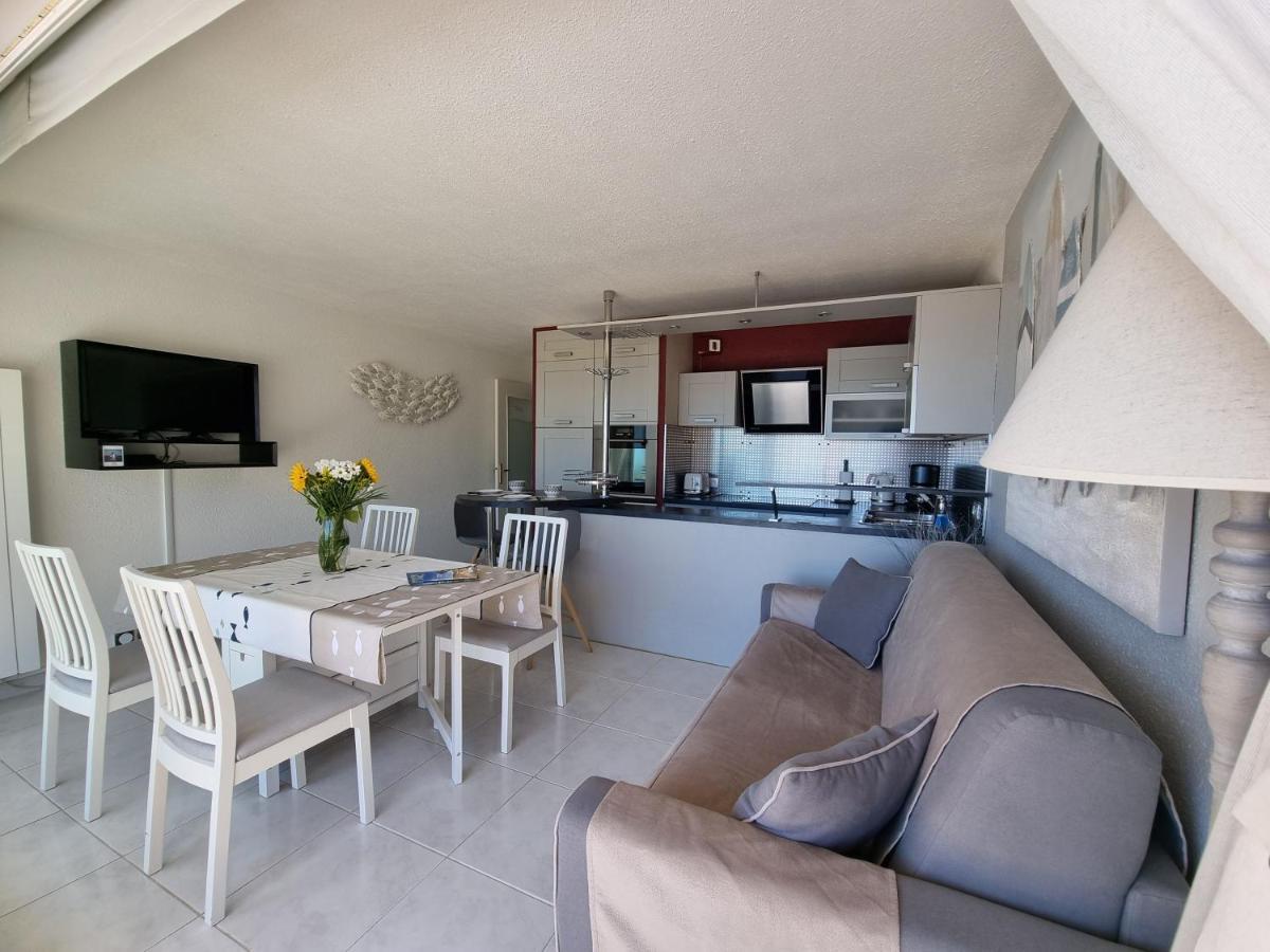 Appartement Face A La Mer Pornic Exterior photo