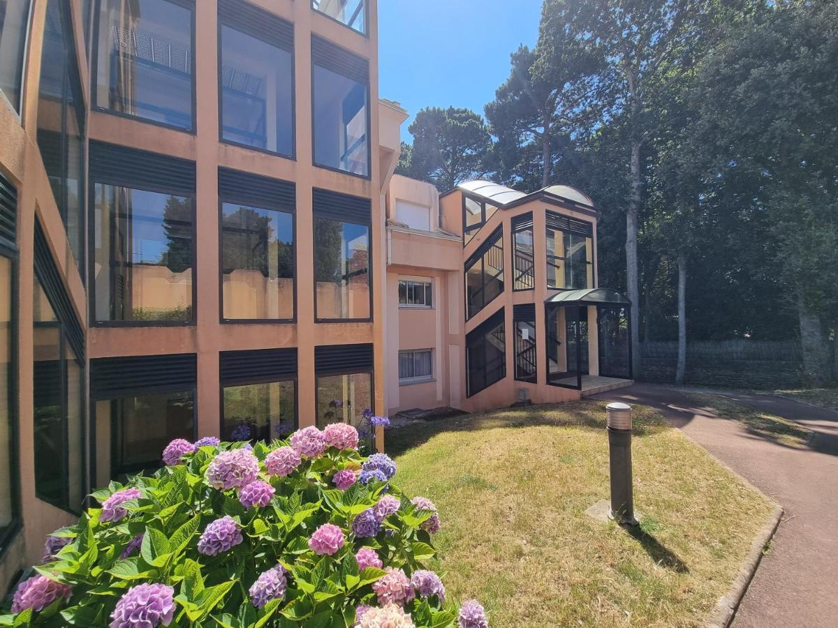 Appartement Face A La Mer Pornic Exterior photo